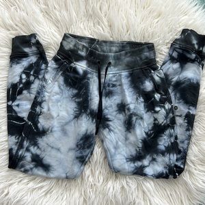 Lululemon Tied dye joggers Sz 4